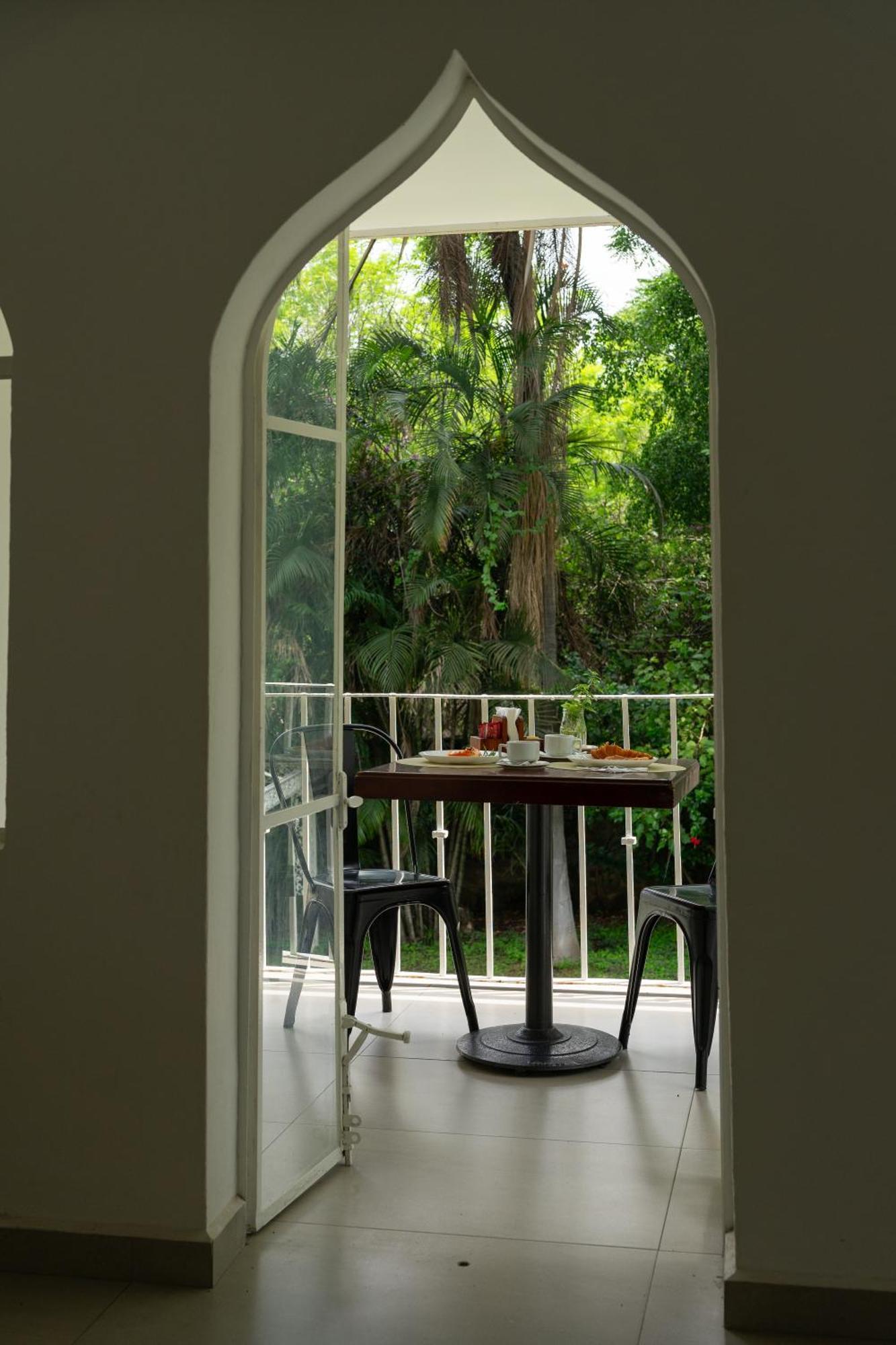Hotel Marjaba Cuernavaca Kültér fotó